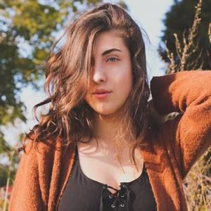 Meet your Posher, Marie-anne